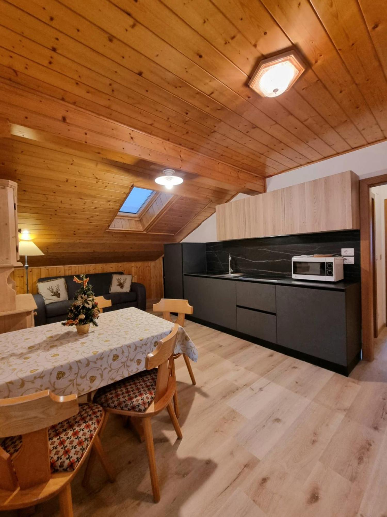 Cesa Elena Apartment Canazei Ngoại thất bức ảnh